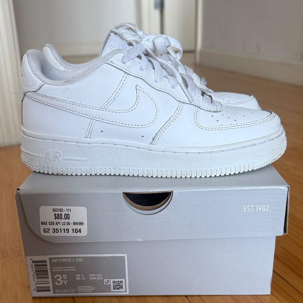 Nike Air Force 1 Low White Sneakers size 3.5